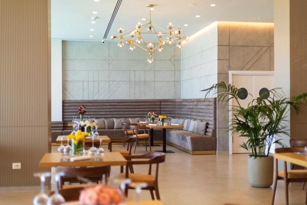 AMR Hotel (ex. Atrio) 4* суреті