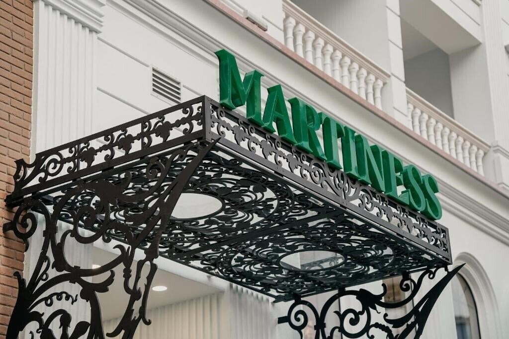 Отель Hotel Martiness 4*