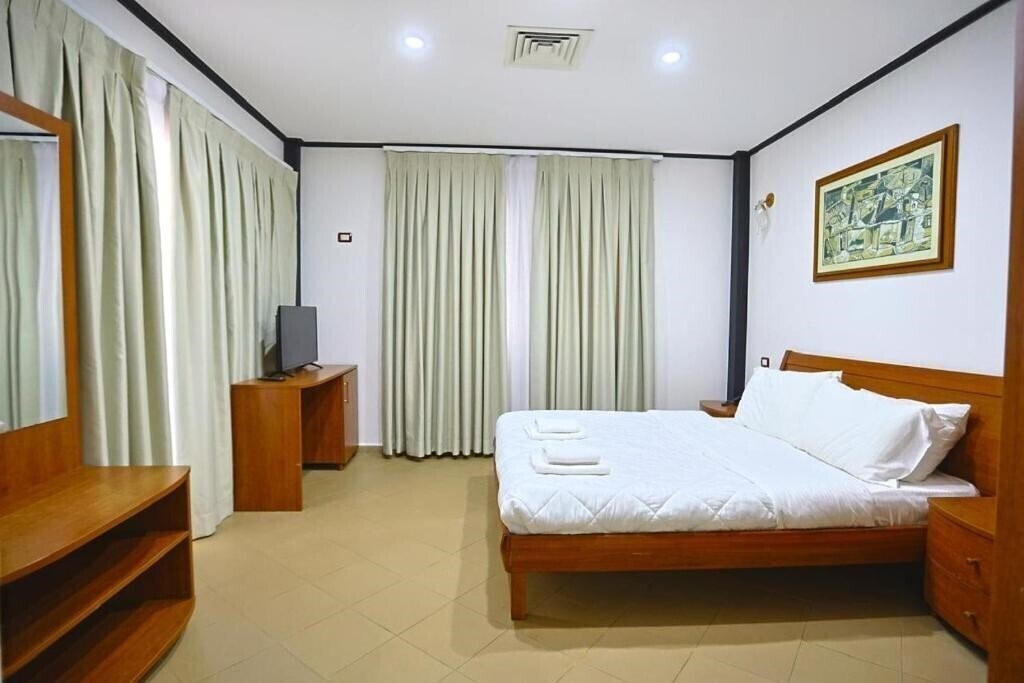 Kastrati Hotel 3* суреті