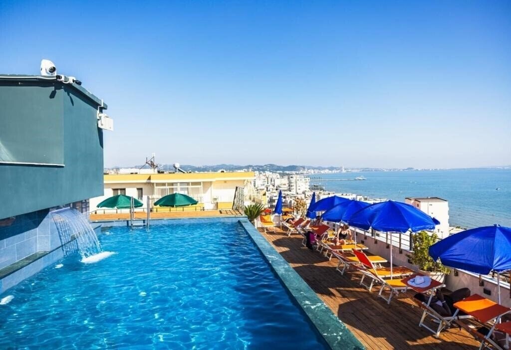 Фото Ajsel Hotel 4*