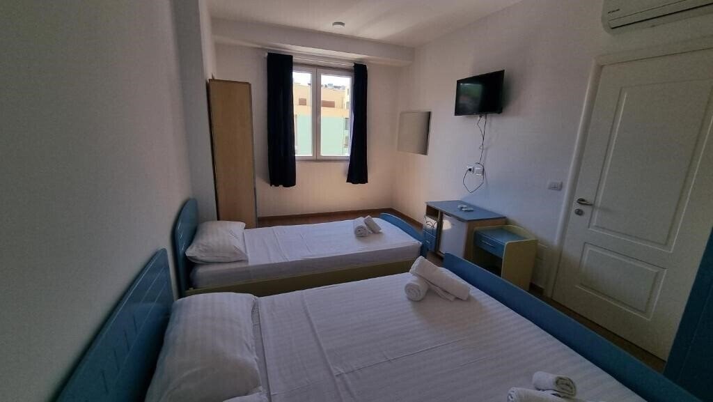 Blue Amr (ex. Hotel Grand G&T) 3* суреті