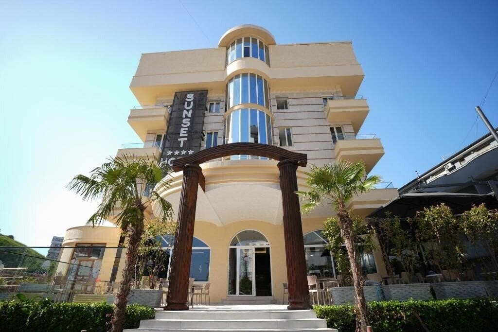 Sunset by Sea Side Hotel 3* суреті