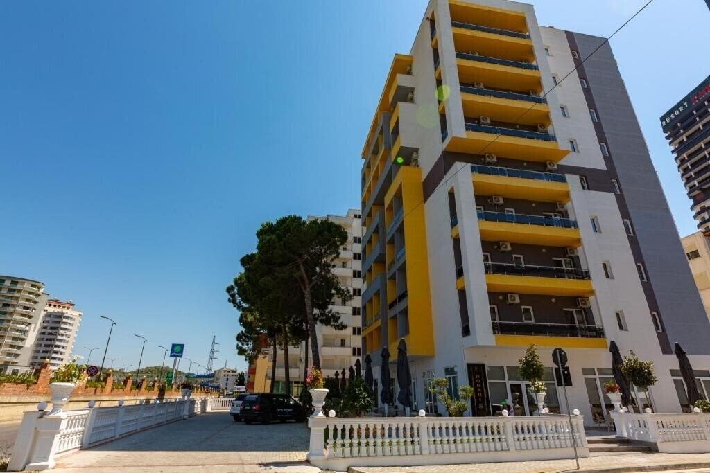 Ponari S Hotel 4* фотосуреті