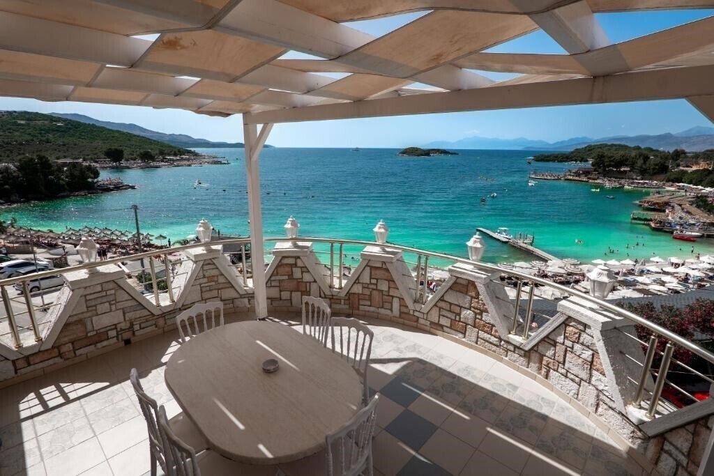 Фото Hotel Castle 4*