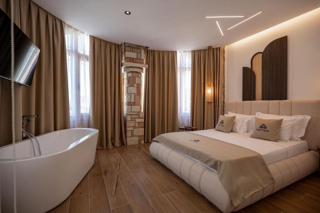 Картинка Hotel Castle 4*