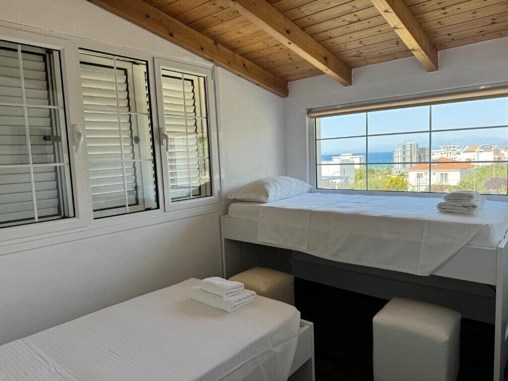 Villa August Ksamil 3* суреті