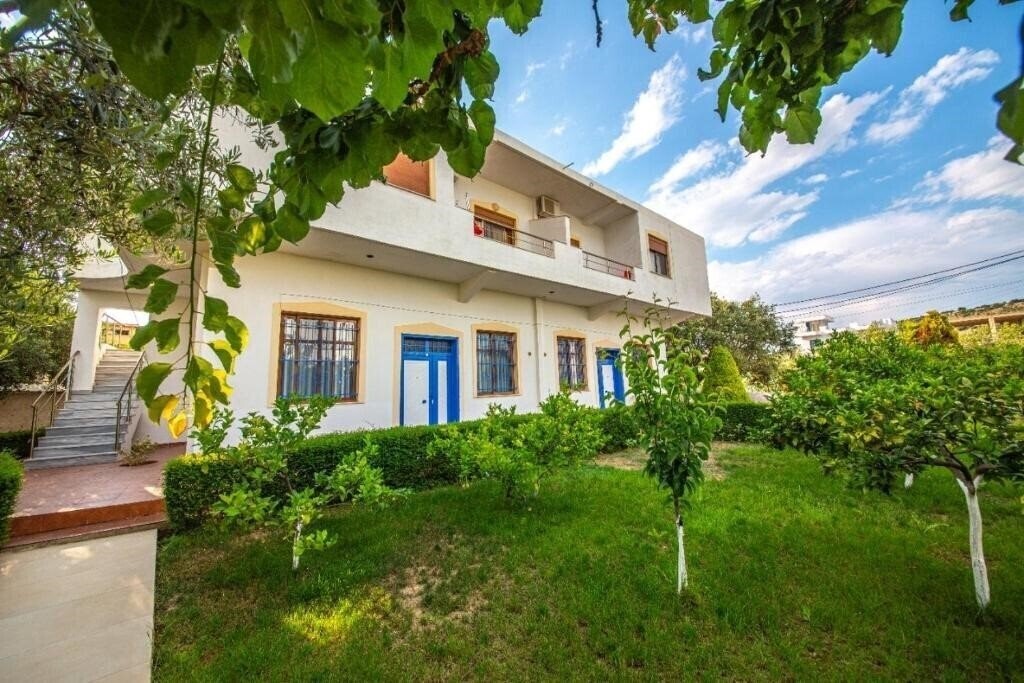 Фотография Villa Qendra 3*