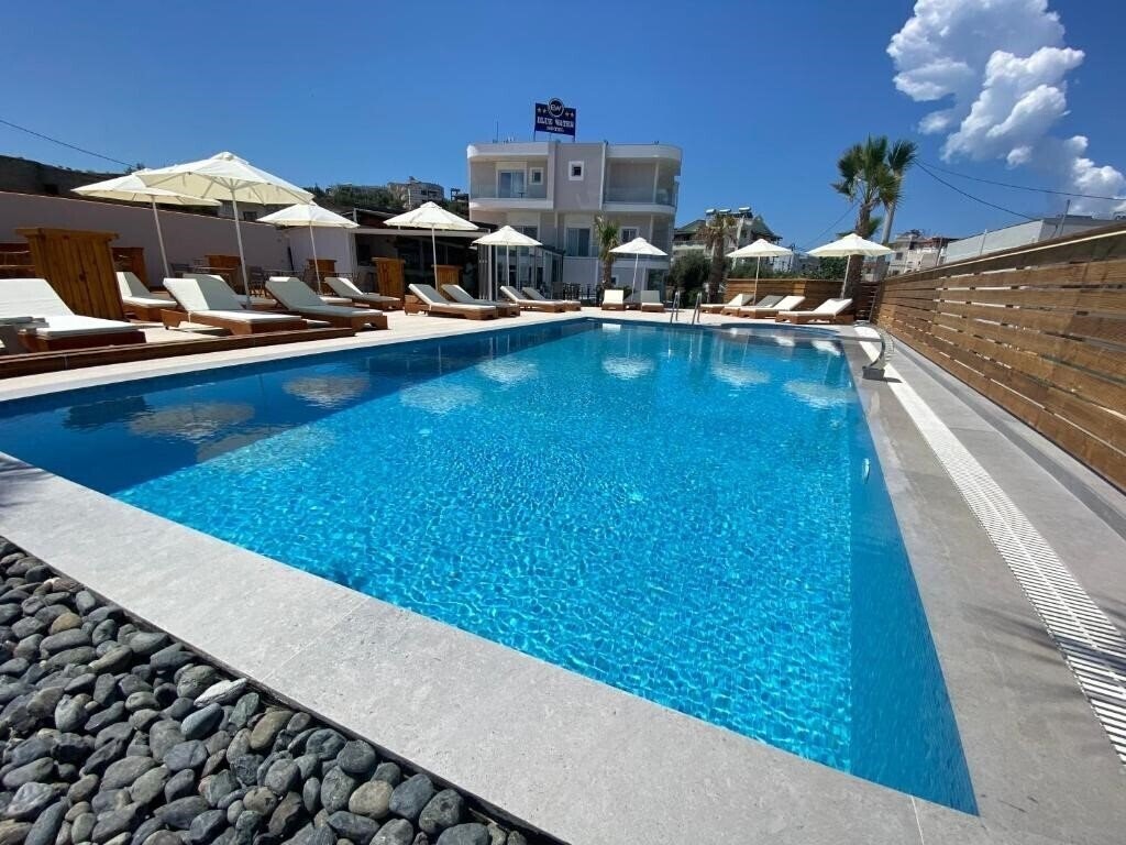 Blue Water Hotel 4* суреті