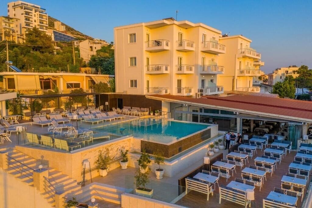 Agimi & S (ex. Agimi&S, Hotel Agimi Saranda) 4* фотосуреті