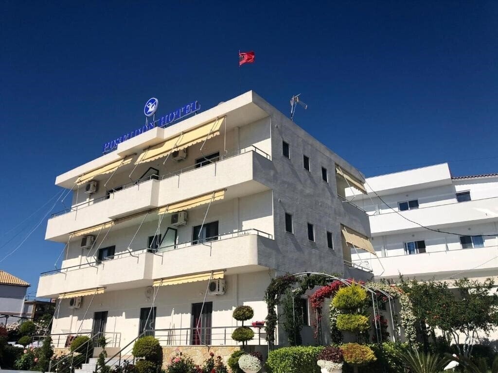 Отель Poseidon Hotel 3*