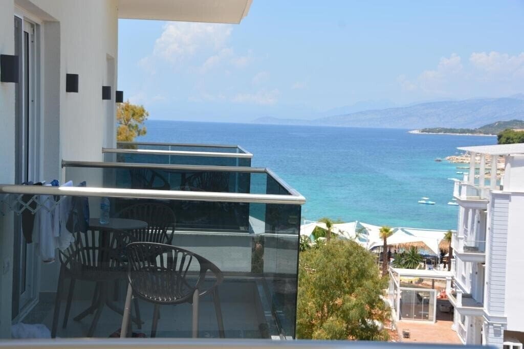 Отель Summer Gate 4*