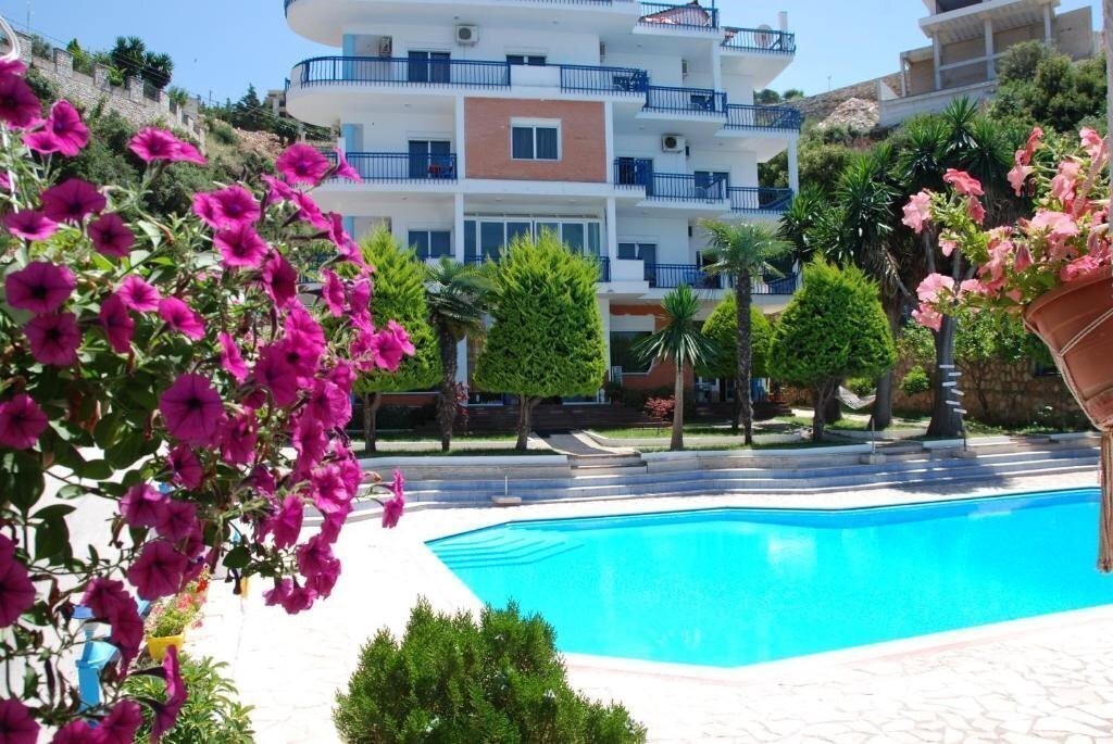 Отель Hotel Dea 3*