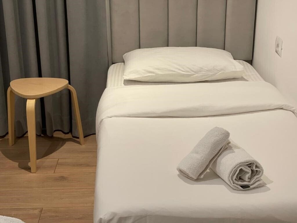 Aulona 2* суреті