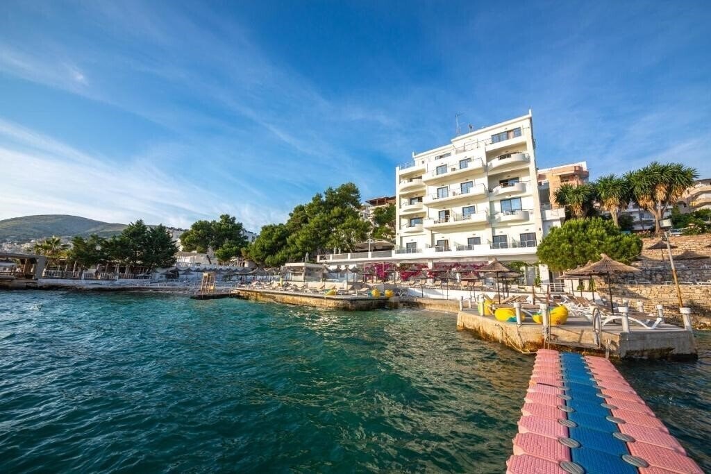 Jaroal Saranda Hotel 4* қонақ үйі