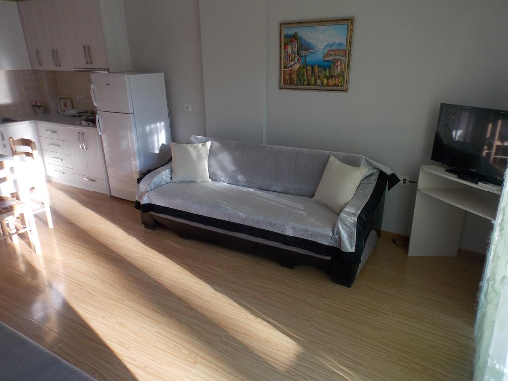 Frenki Apartments 4* суреті