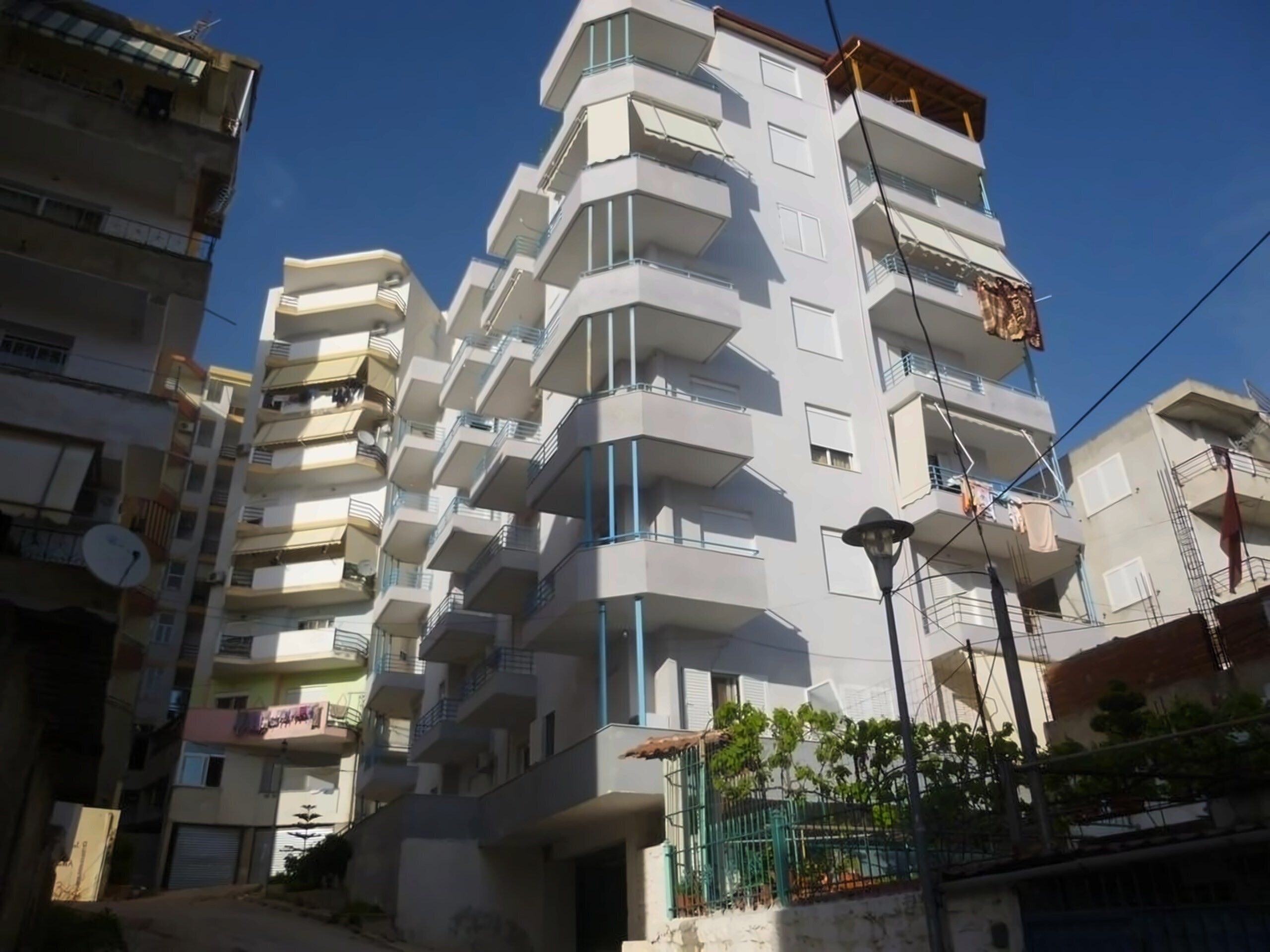 Фото Ernest Apartments 3*