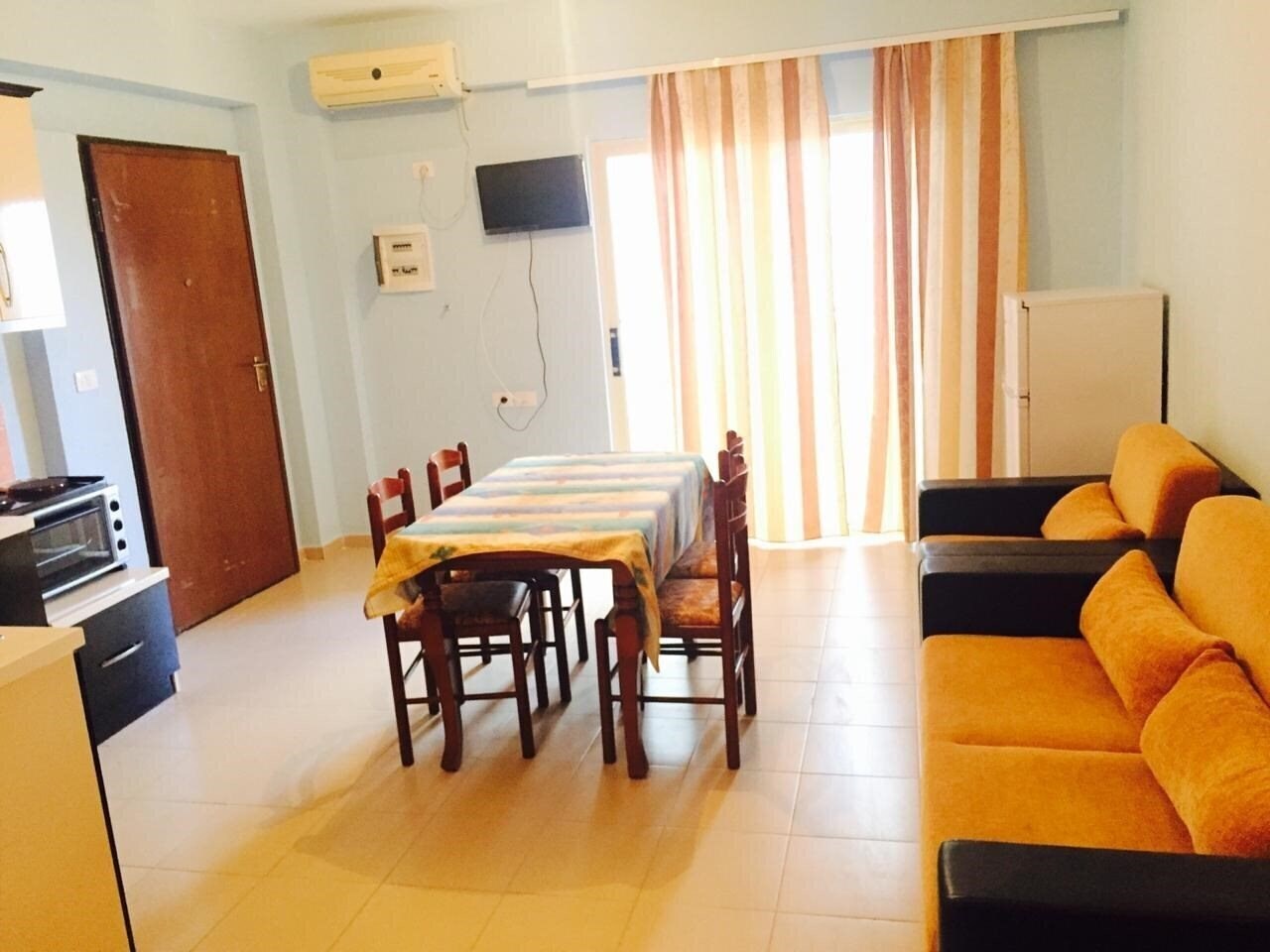 Ismaili apartments апартаменты фотосуреті