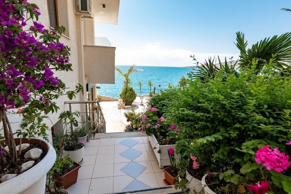Blue Bay Hotel 3* суреті