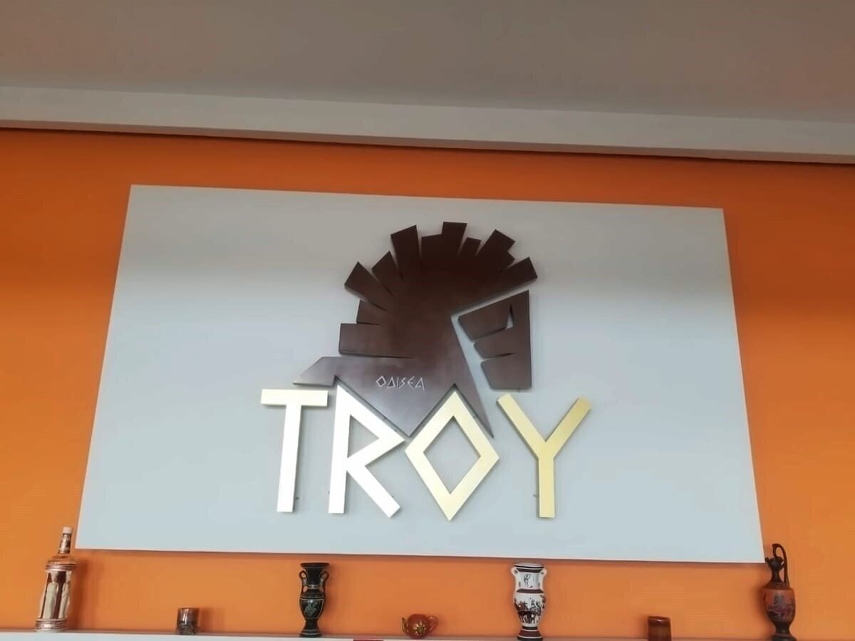 Troy Apartment 3* суреті