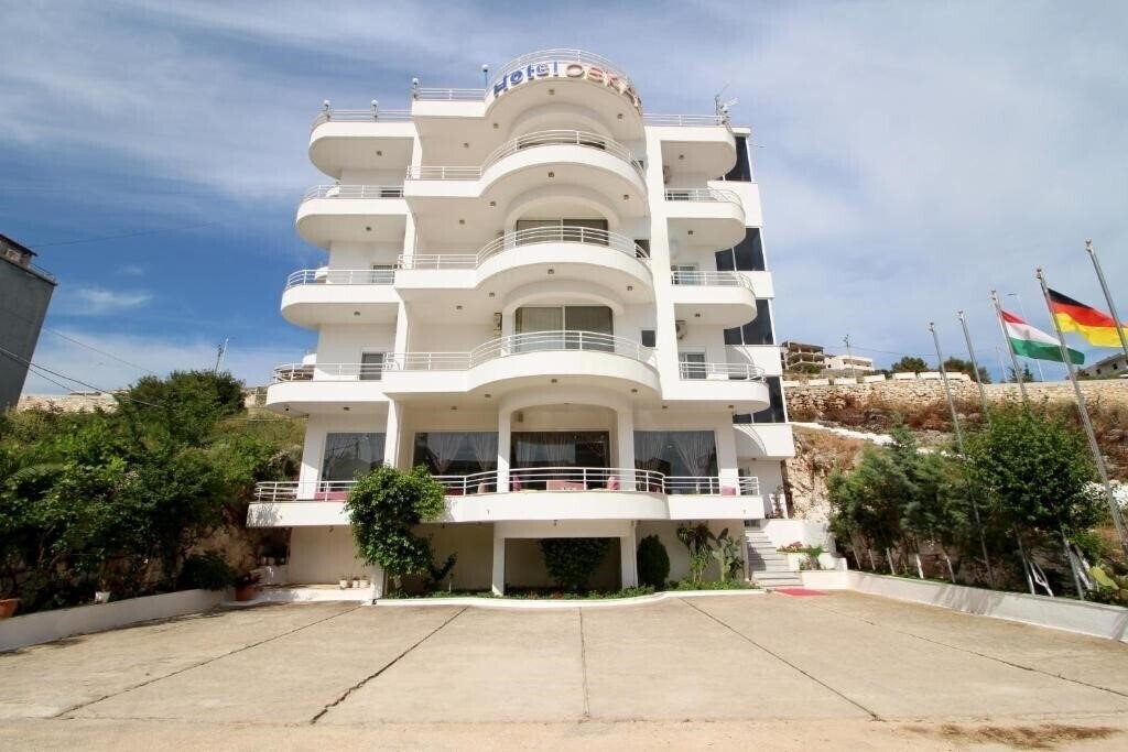 Hotel Oskar 4* фотосуреті