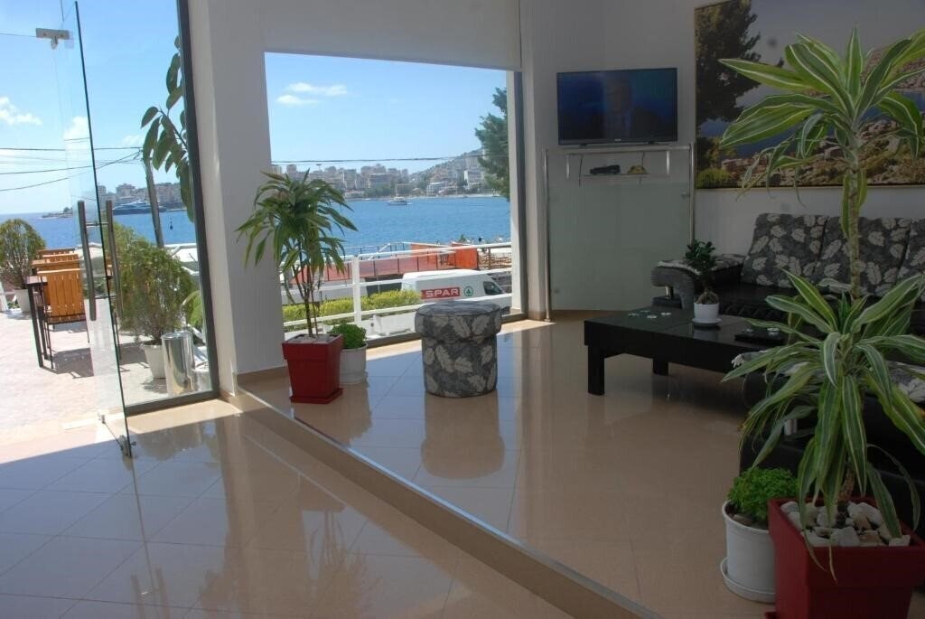 Картинка Hotel MS (ex. Balkan) 3*