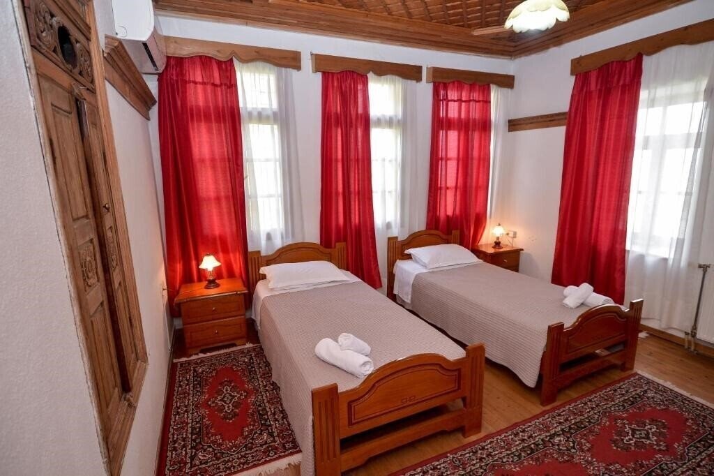 Фото Kalemi Hotel 3*