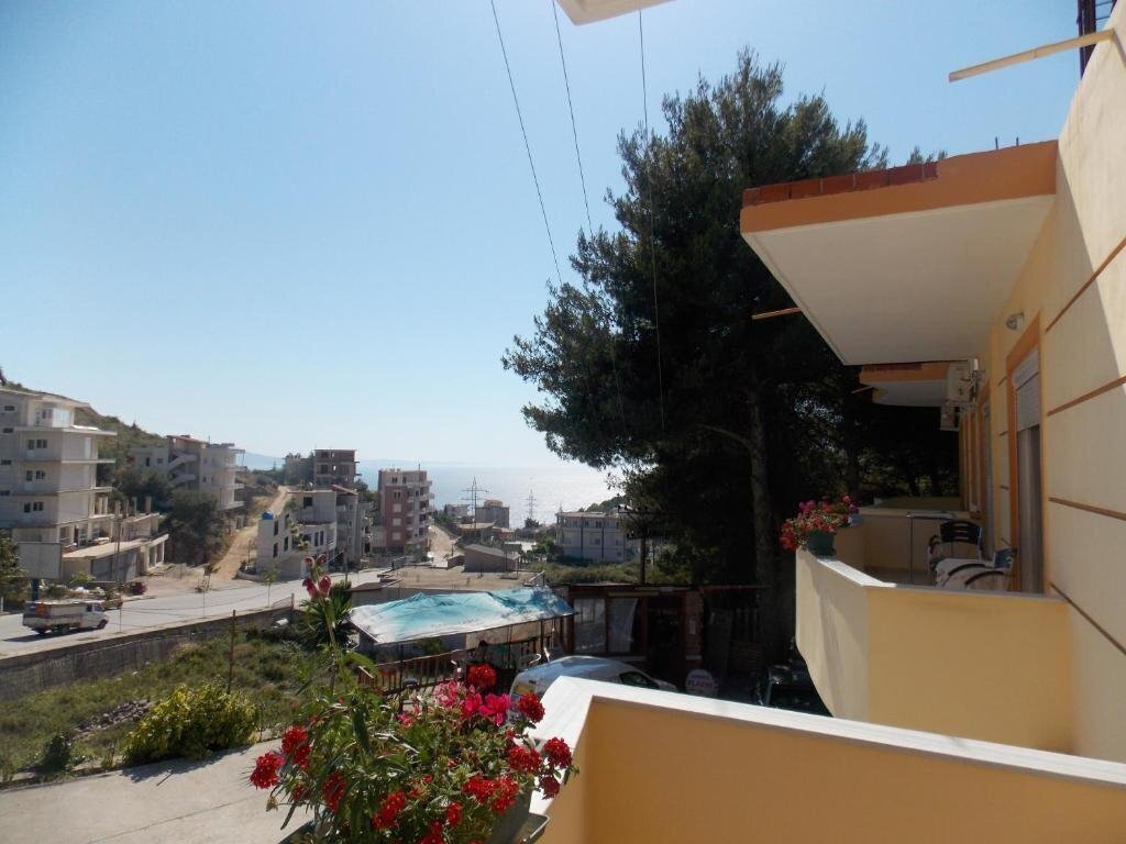 Bledi Apartments 2* фотосуреті