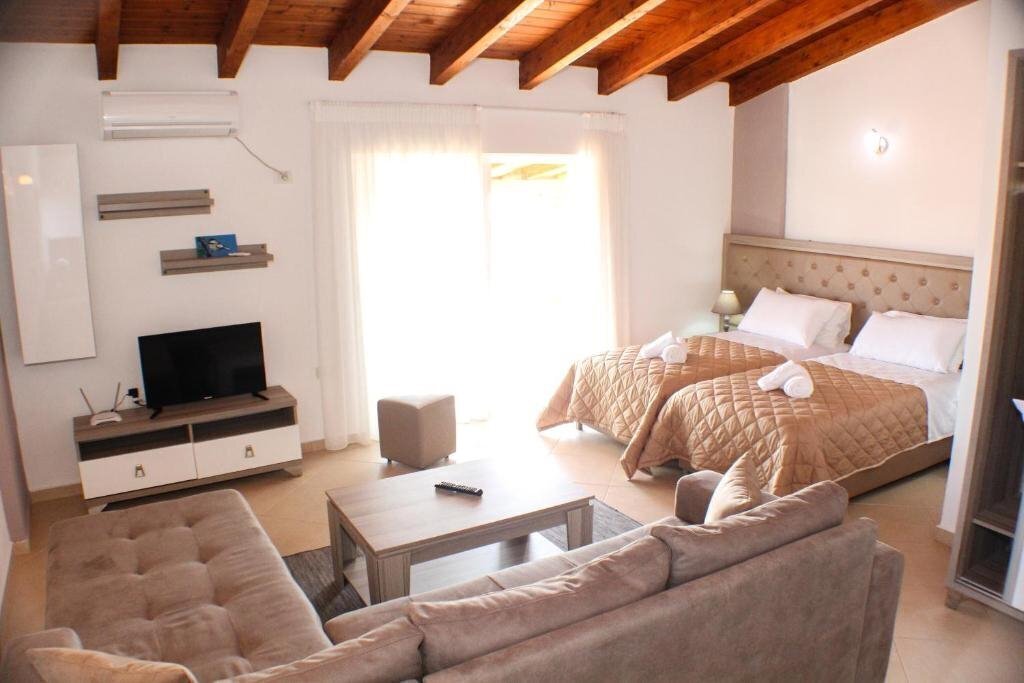 Отель Atlantis Apartments 3*