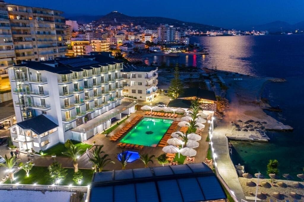 Saranda Palace 4* қонақ үйі