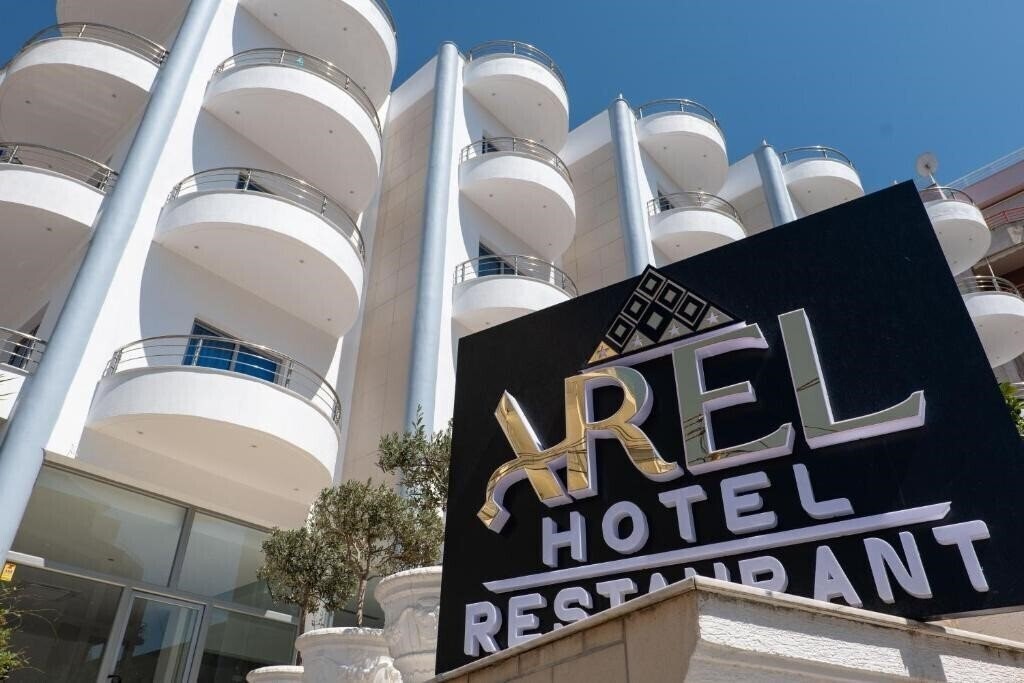 Arel Hotel (ex. Aler Hotel Saranda, Bora Bora) 4* фотосуреті
