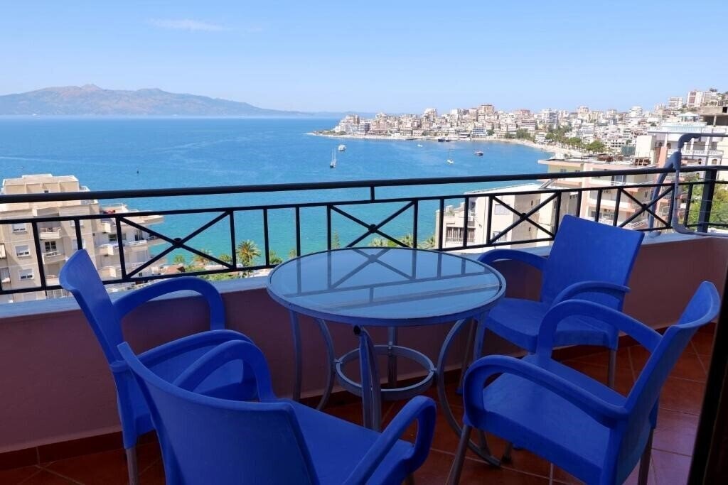 Villa Crystal 3* фотосуреті