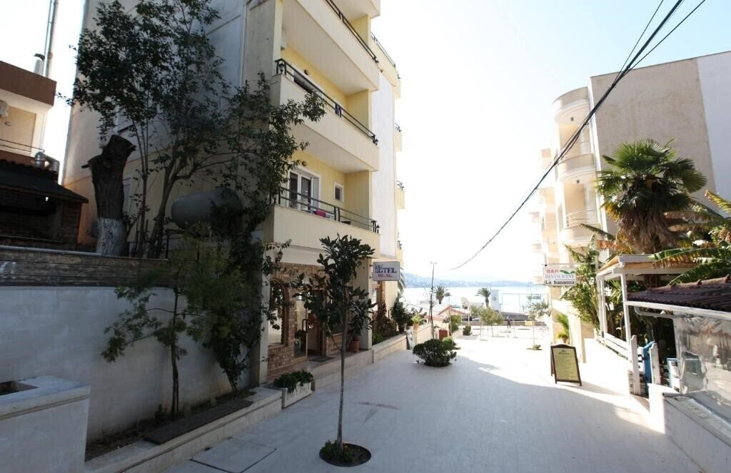 Фото Real Hotel 3*