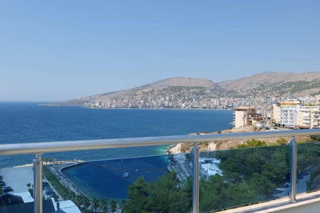Hotel Bella Vista (ex. Saranda Bella Vista Apartment) 3* суреті