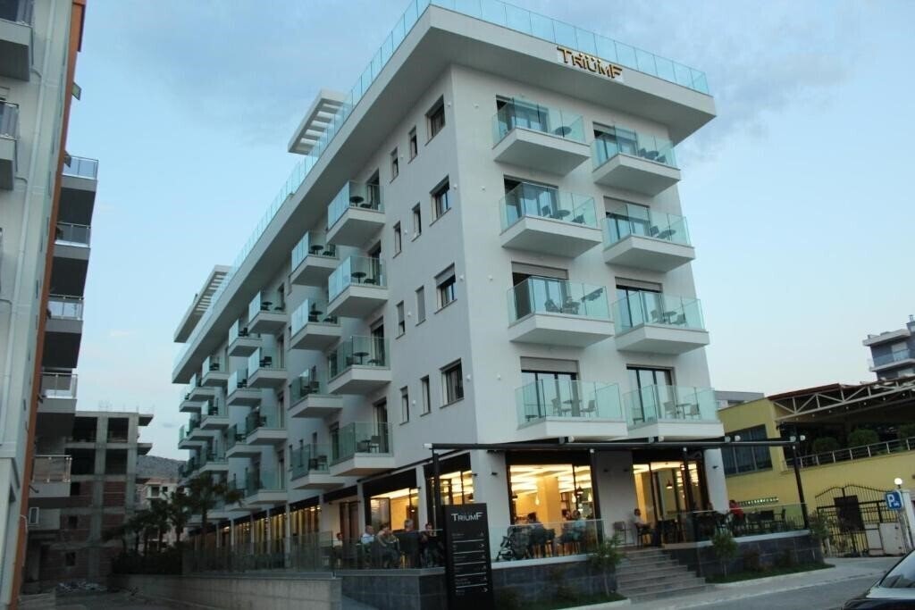 Фотография Triumf Hotel 4*