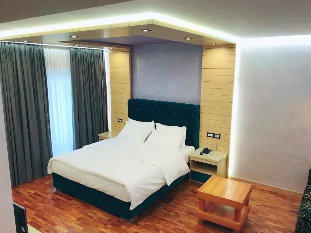 White Dream Hotel 4* суреті