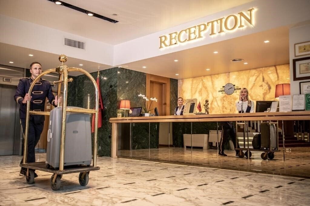 Tirana International Hotel & Conference Centre 4* фотосуреті