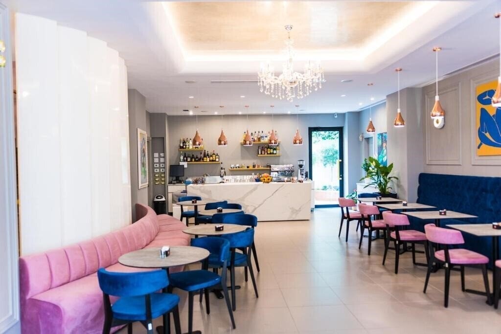 Golden City 4* фотосуреті