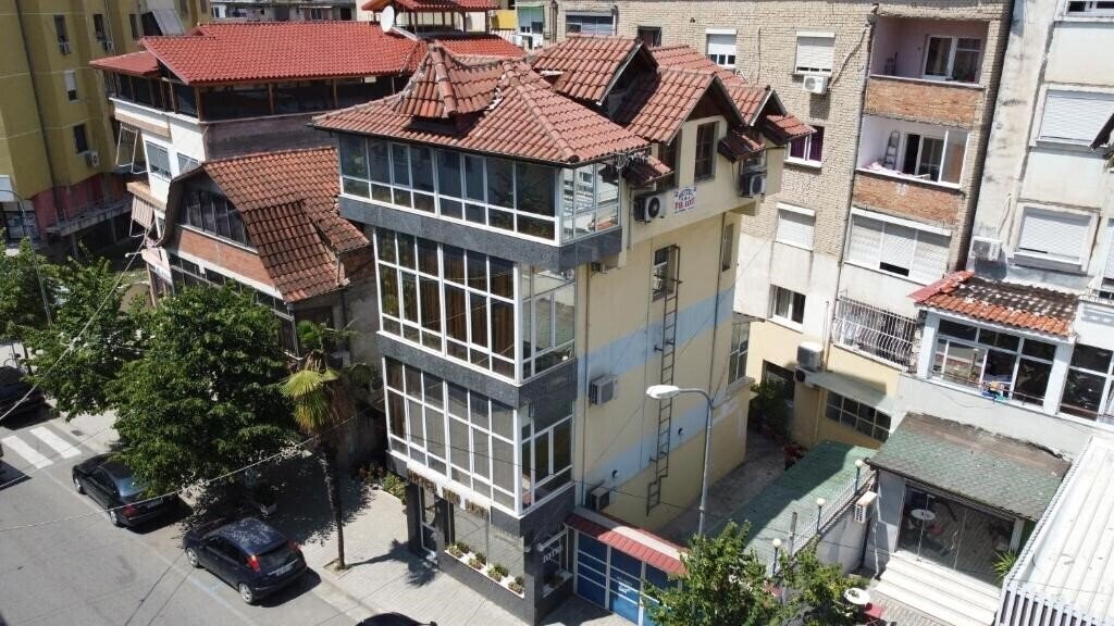Отель Hotel Pik Loti 3*