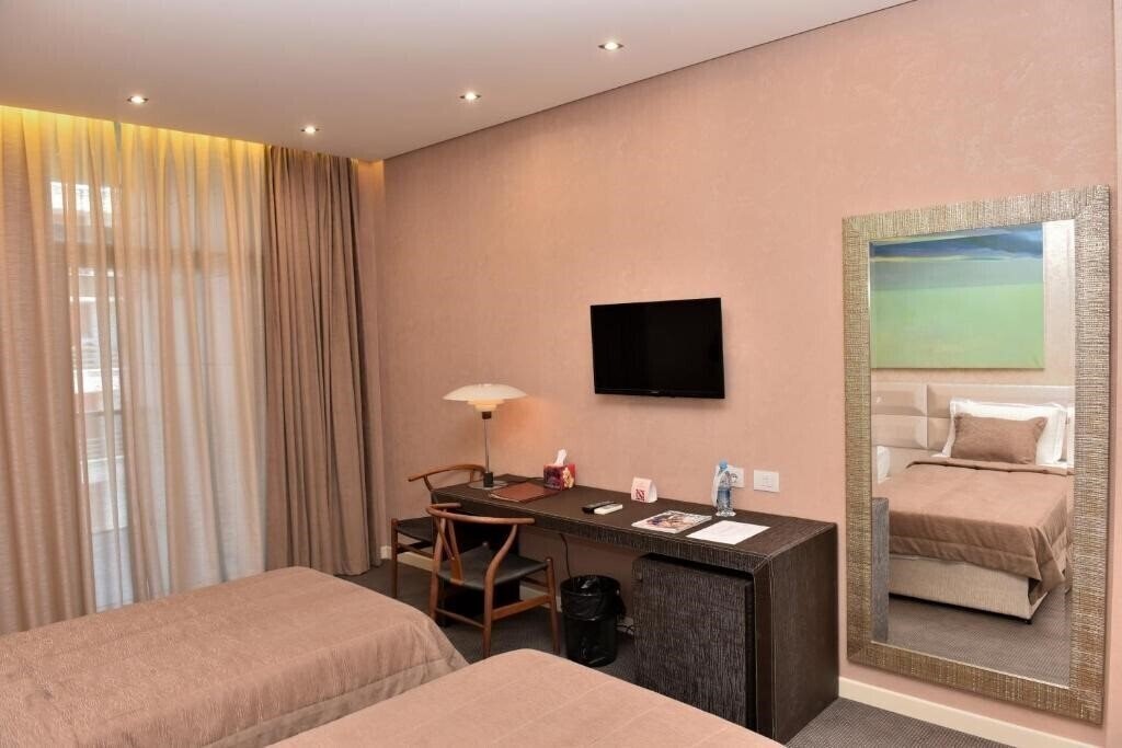 La Boheme Hotel 4* суреті