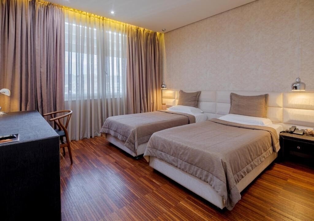 La Boheme Hotel 4* фотосуреті