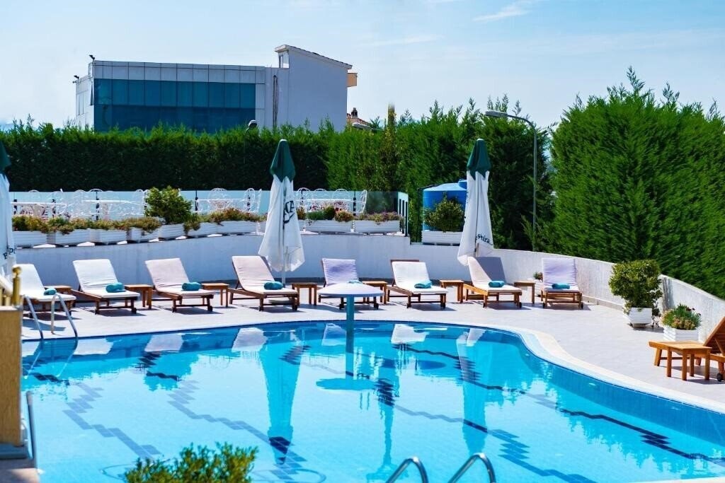 Hotel Airport Tirana 3* суреті
