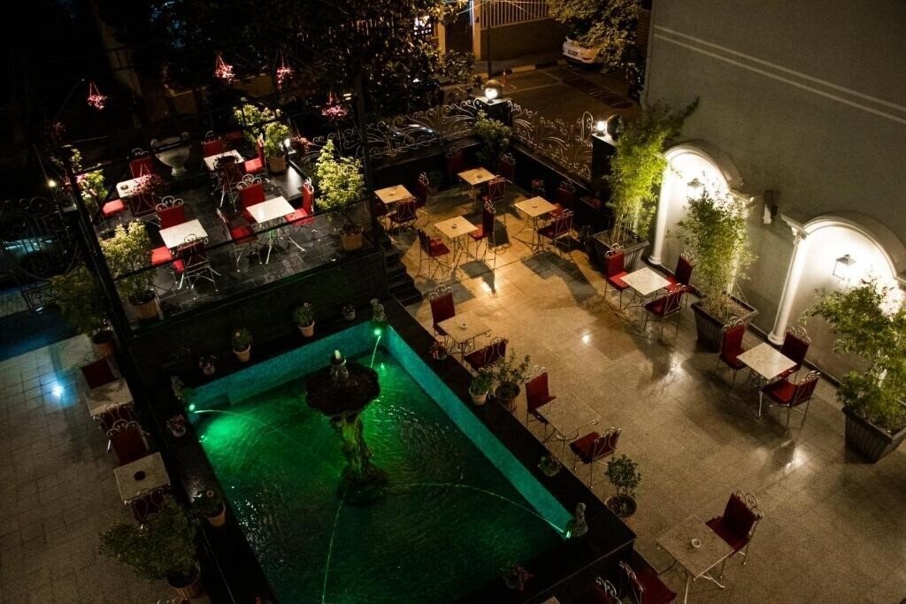 Изображение Hotel Elysee Tirana 3*