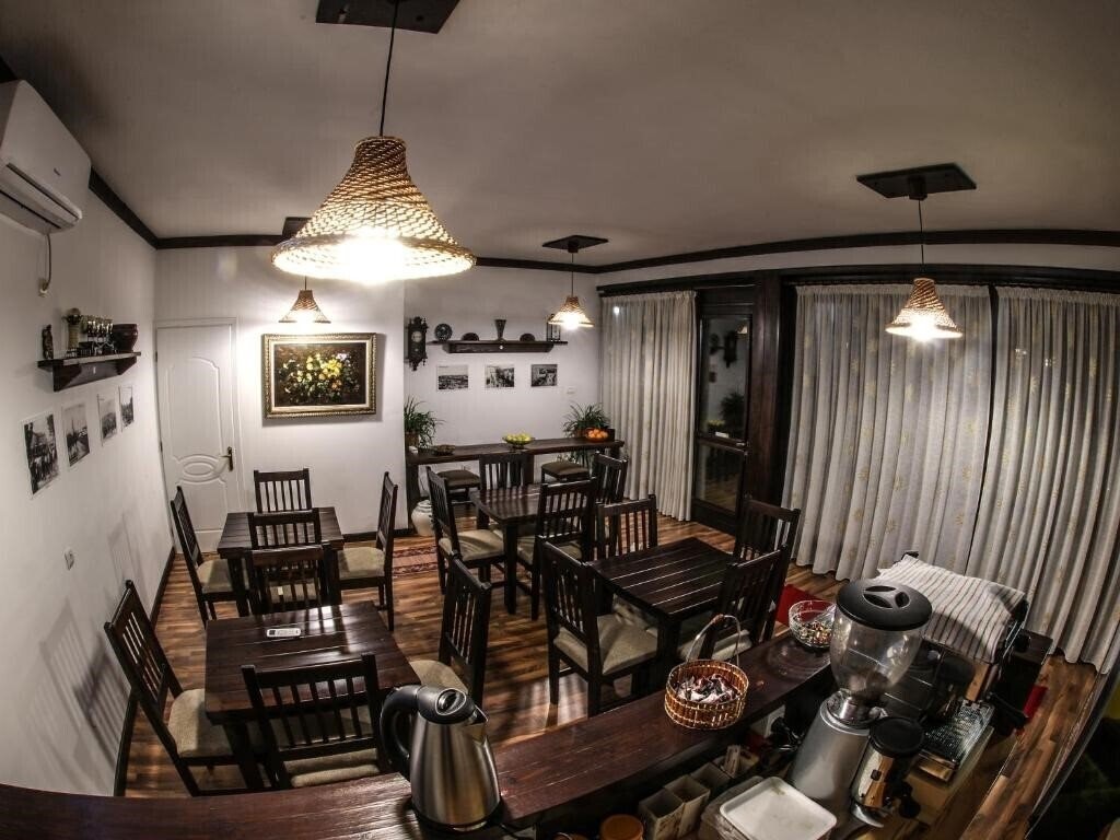 Bujtina E Bardhe 3* фотосуреті