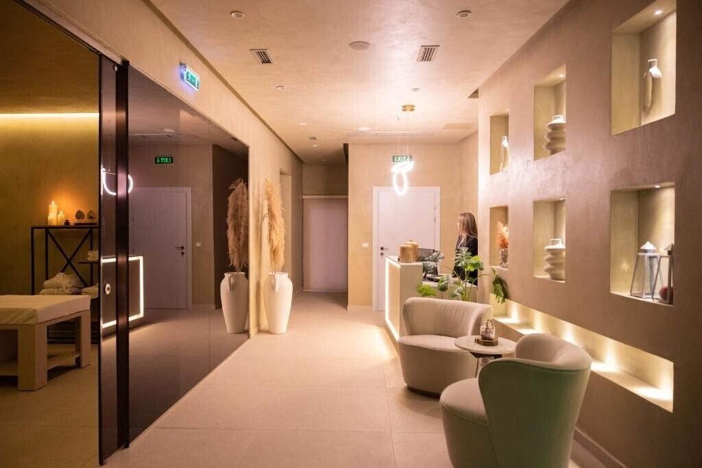 Regina City 4* фотосуреті