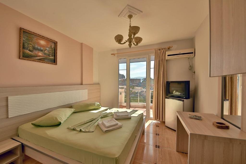 Nacional Hotel 3* фотосуреті