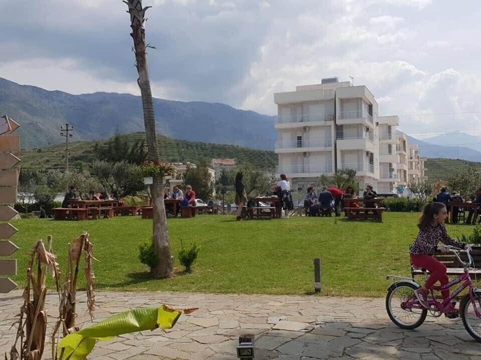 Era Beach Apartments 3* қонақ үйі