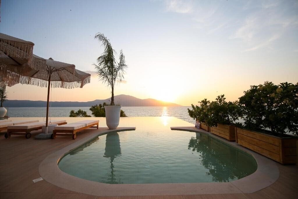 Regina Blu (ex. Regina Radhime, Regina ) 5* суреті