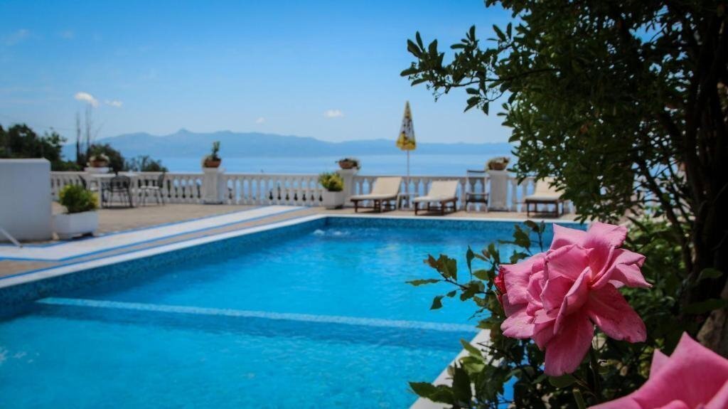 Картинка Paradise Lukova 4*