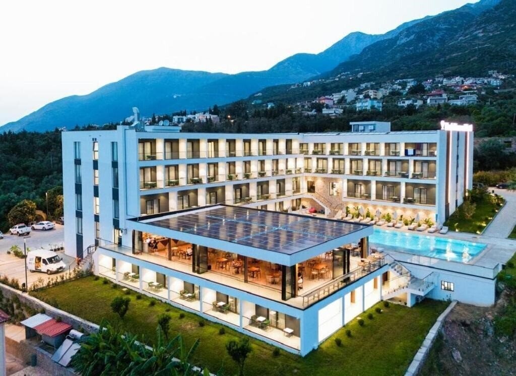 Black Diamond Hotel 4* қонақ үйі