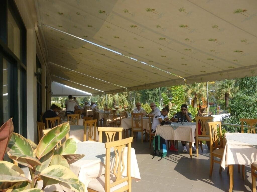 Rossi 3* фотосуреті